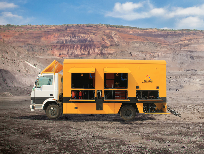 Revolutionizing On Site Repairs The Role of Mobile Service Vans in Construction and Mining